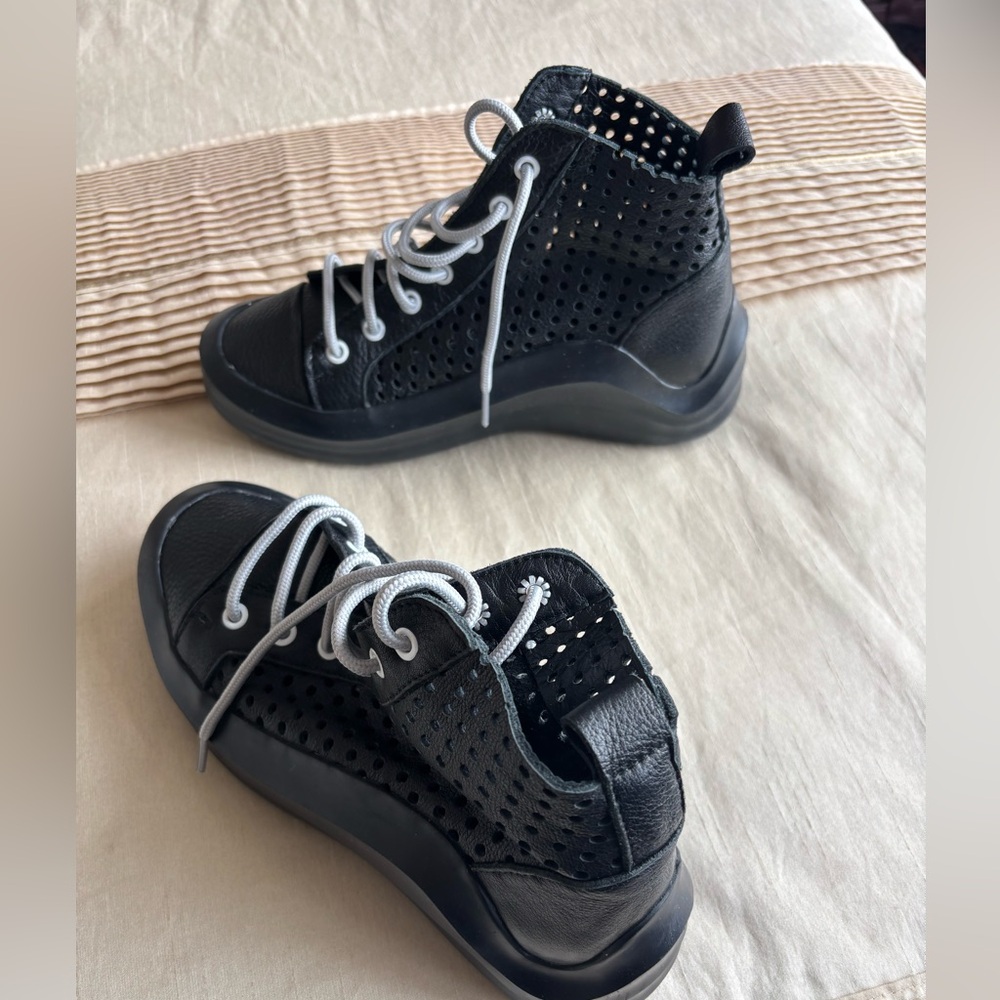 New without tags, never wornBueno Black Perforated Lace-Up Boots with Gray Laces